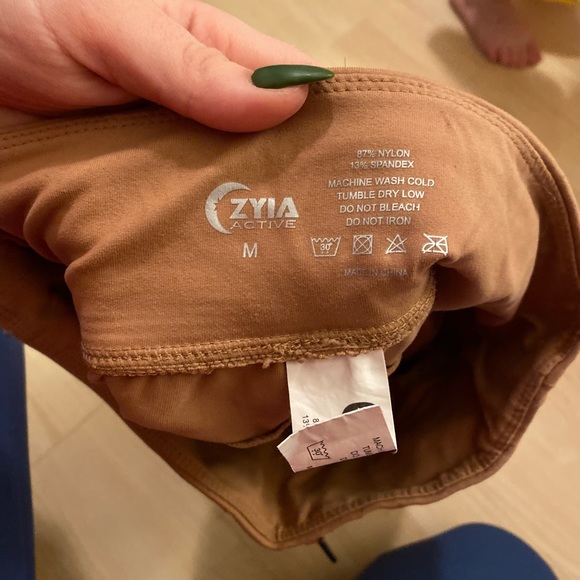 Zyia jogger - Picture 2 of 3